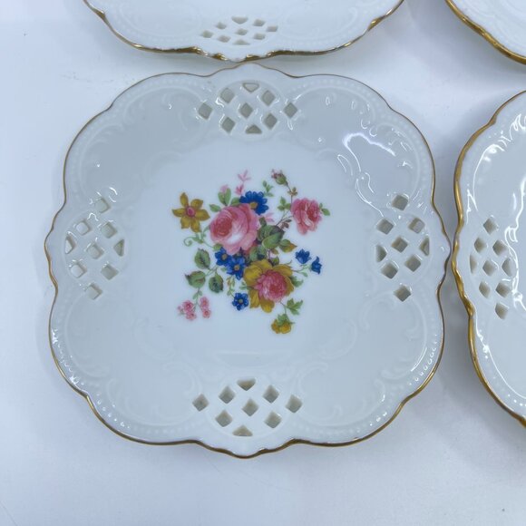 vintage reticulated porcelain nut bonbon plates with floral design gold rim (4) - Picture 2 of 5
